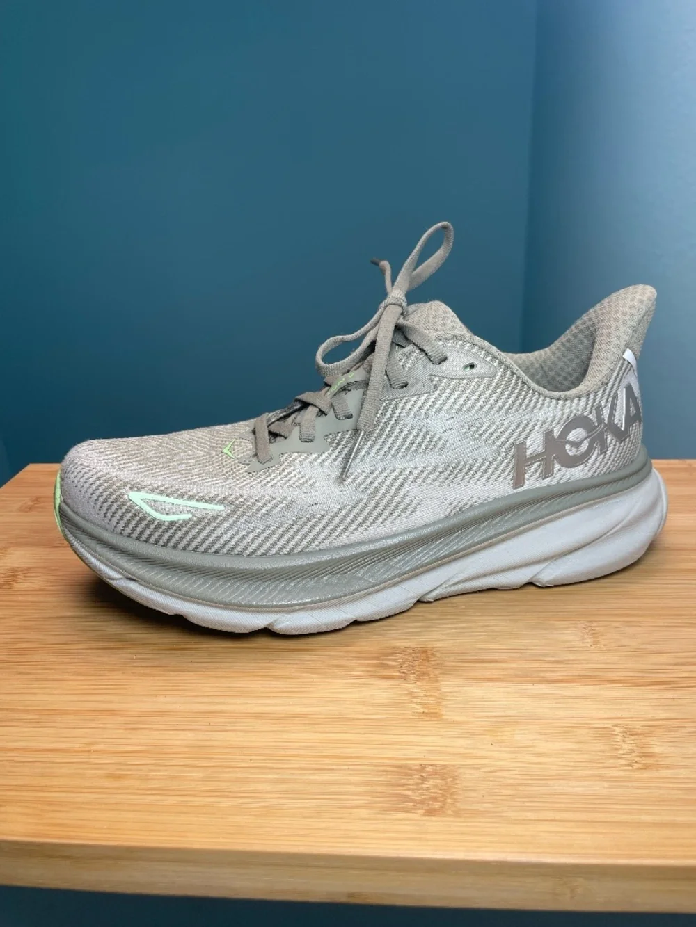 Hoka Clifton 9 Womens Sz 7B Running Walking Shoes Sneakers Gray Mint Green Nice